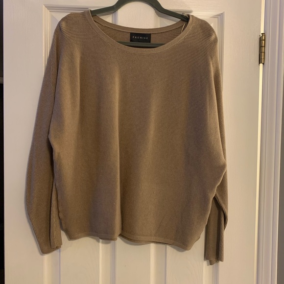 Premise sweater Large - Picture 1 of 1